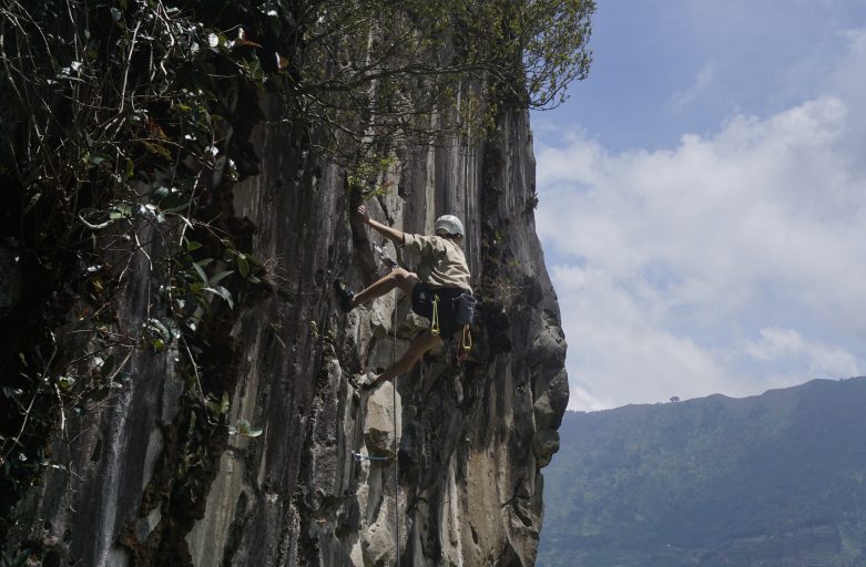 Rock Climbing – Tebing Watu Lancip, Dieng, Wonosobo